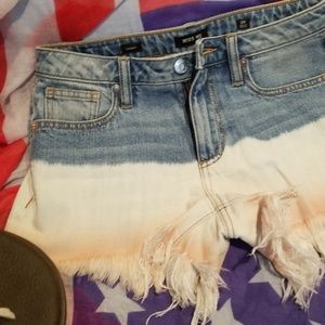 Miss Me Shorts , Size 26